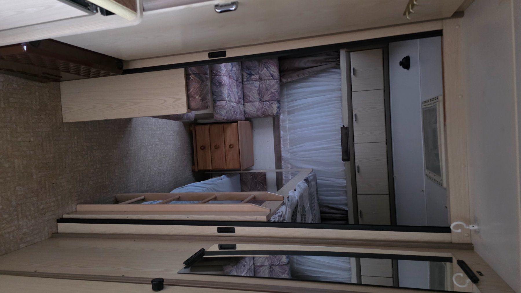 Bürstner Véhicules de camping: Wohnwagen Bürstner 5535 – D'occasion à Arbon par Tropxe. 4