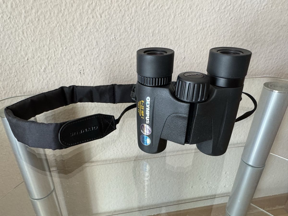 Olympus Feldstecher: OLYMPUS 8x25 WPl Feldstecher – Gebraucht aus Zunzgen von milesdavis76