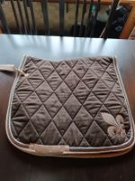 Dressur Schabracke braun mit Lilie