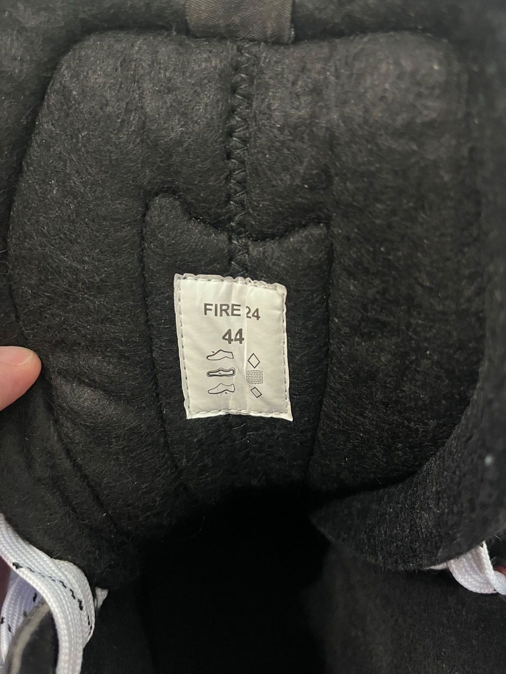 Pattini da ghiaccio: Schlittschuhe Grösse 44, Top Zustand – Usato da Langenthal venduto da nisila24 2