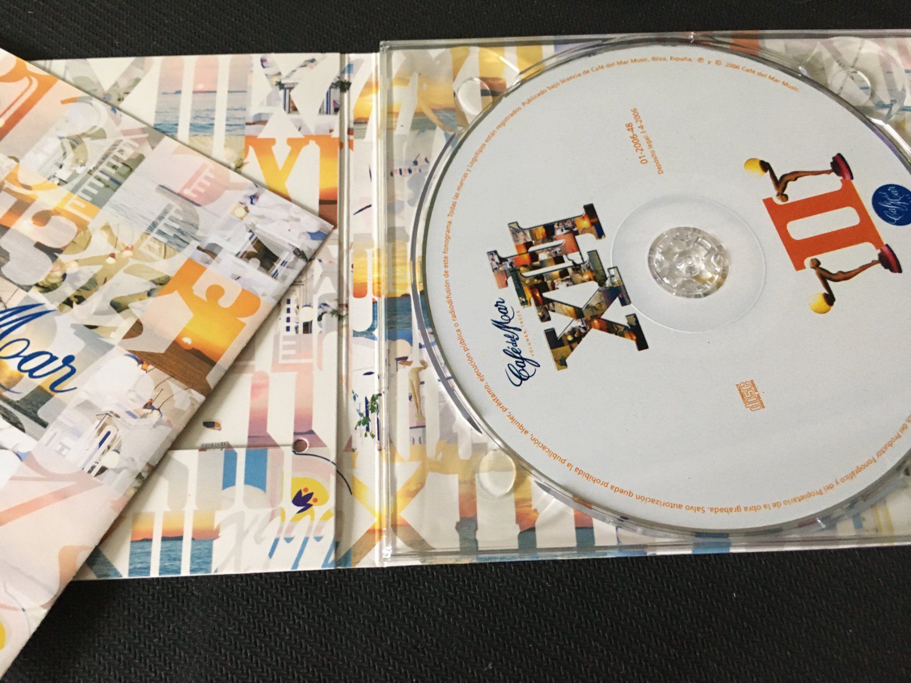 CD: Café del Mar - XIII Volumen Trece -CD- 2cd – Usato da St.Gallen venduto da MedienJoe 2