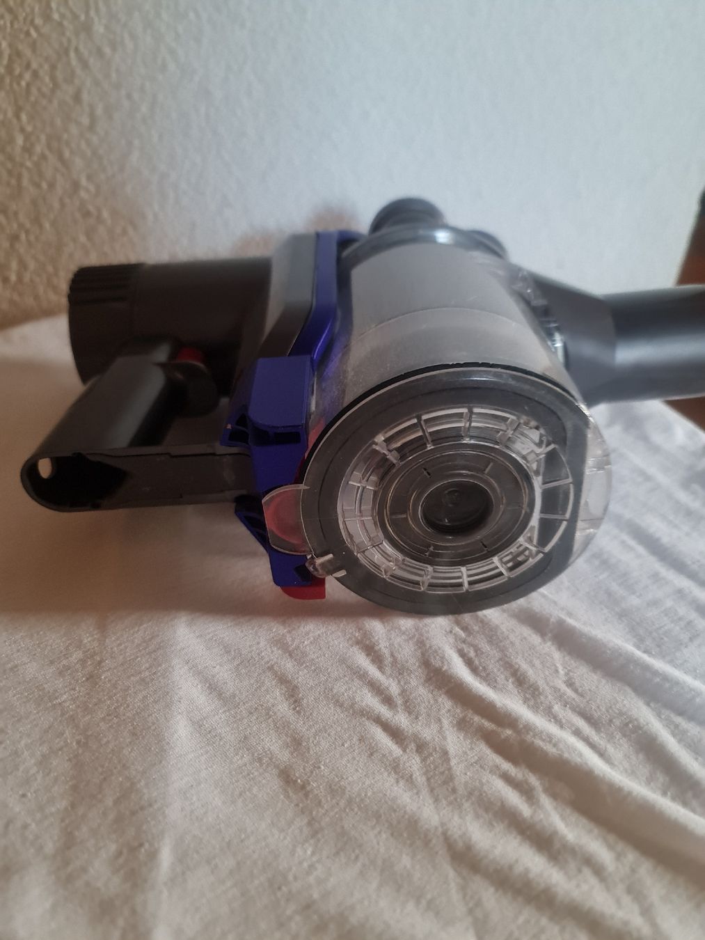 Dyson Aspirapolveri & Accessori: Dyson Handsauger DC-35 multifloor – Usato da triengen venduto da fad_g29d 6