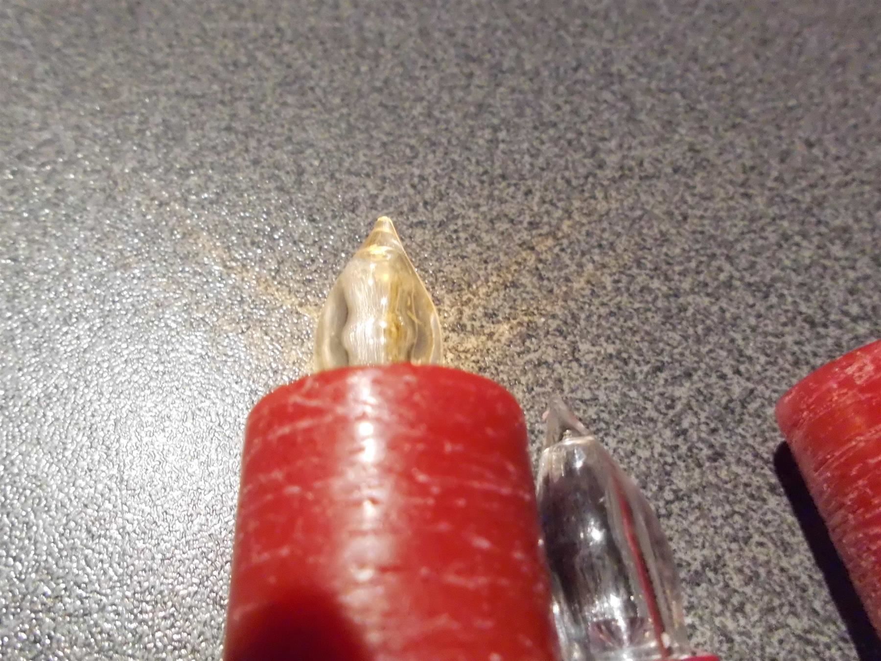 Bougies: Kerzen rot mit Batterien, schmal – D'occasion à Zürich par abraxas1291 1