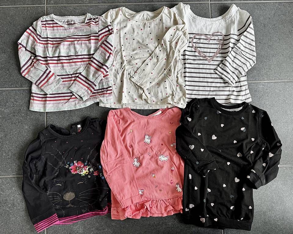 Kleiderpakete & -sets: Kleiderpaket Mädchen Gr. 98 – Gebraucht aus Ottenbach von bienemaja010 1