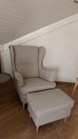 Ikea Ohrensessel inkl. Hocker, hellgrau
