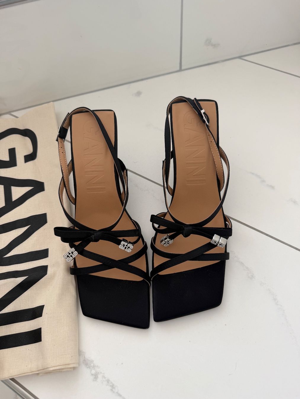 Scarpe da donna: Ganni Slingback Pumps Schwarz, Grösse 41 – Nuovo e nell'imballaggio originale da Oberbueren venduto da Swee 1