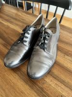 Damen Schnürschuhe Clarks grau silber guter Zustan