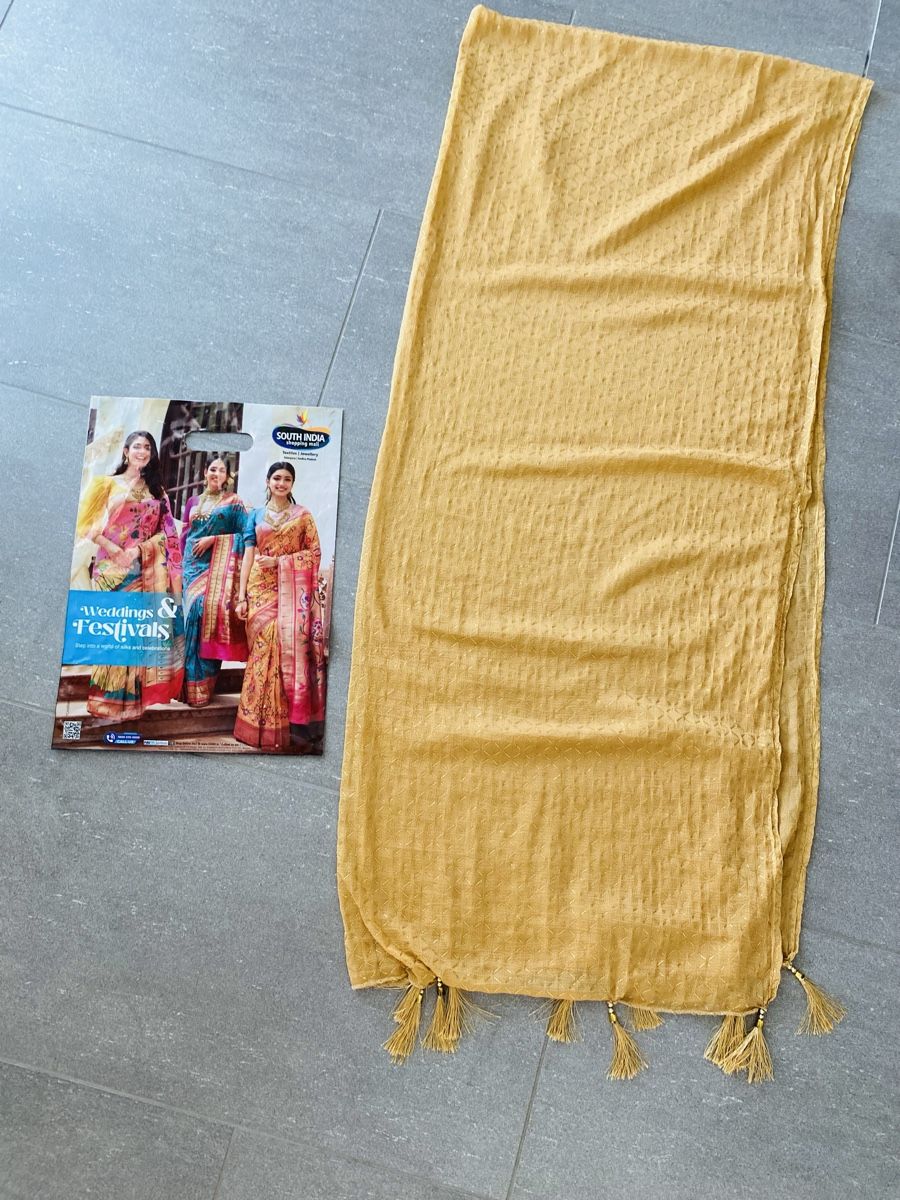 Foulard & Sciarpe: FABRIKNEUER INDISCHER SCHAL-KOPFTUCH – Nuovo e nell'imballaggio originale da Malters venduto da Kuettel1