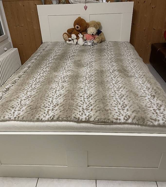 Ikea Letti: Neuwertiges Bett inkl. Matratze – Usato da Hausen AG venduto da Nah5yj