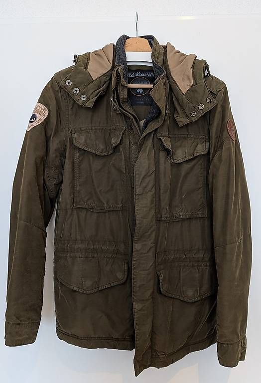 Napapijri Giacche: Napapijri Winterjacke mit Wollfüllung – Usato da Gossau SG venduto da cs09