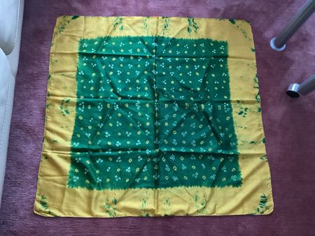 Foulard en soie vert/jaune 85x85cm