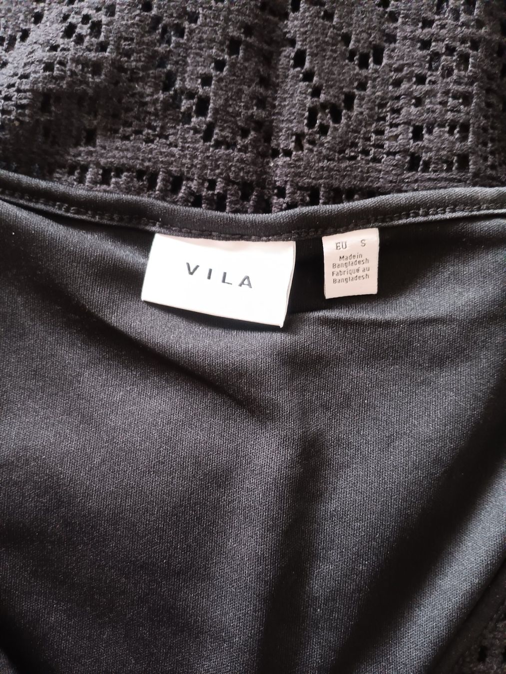 Vila Robes: Robe noire Vila – D'occasion à Neuchâtel par den_7x9p 2