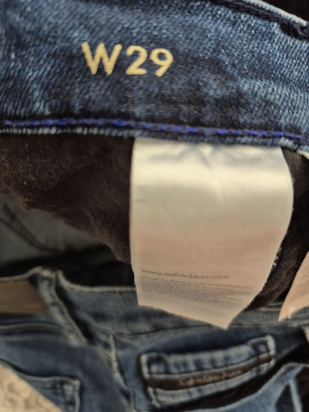 Calvin Klein Jeans: Short Calvin Klein Jeans W29 – Usato da St-Pierre-Clages venduto da _RV 6