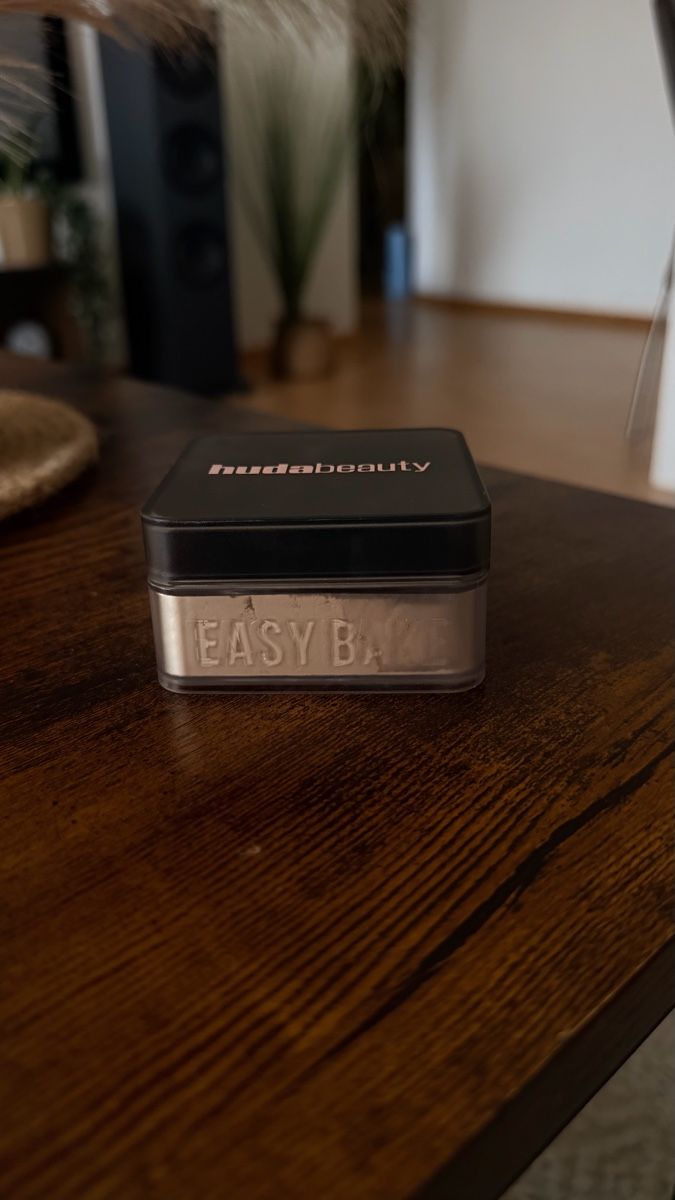 Make-up: Neu Easy Bake Hudabeauty – Nuovo (secondo la descrizione) da Wallisellen venduto da ale_277q 2