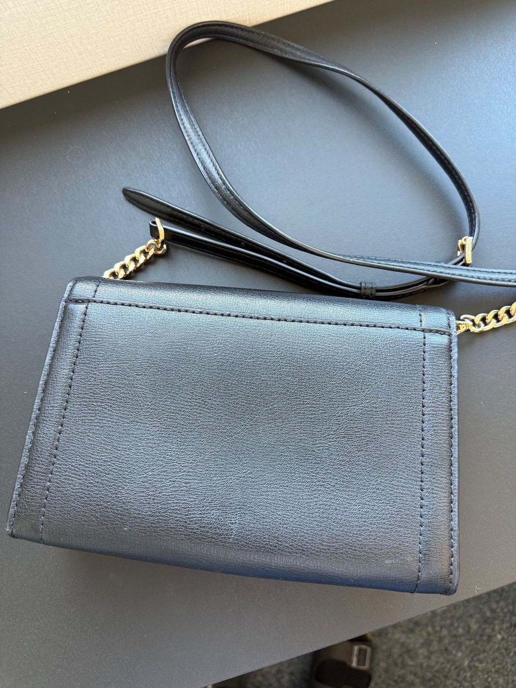 Michael Kors Borse da donna: Michael Kors Clutch-Hand-Brieftasche – Usato da Wattwil venduto da Roecknroell 2