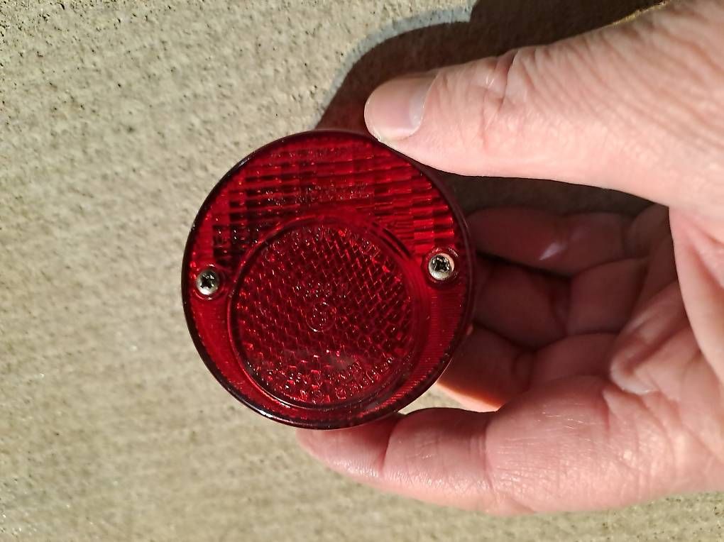 Pièces pour mobylette: fanalino per motorino rotondo – D'occasion à Riva San Vitale par Marneta