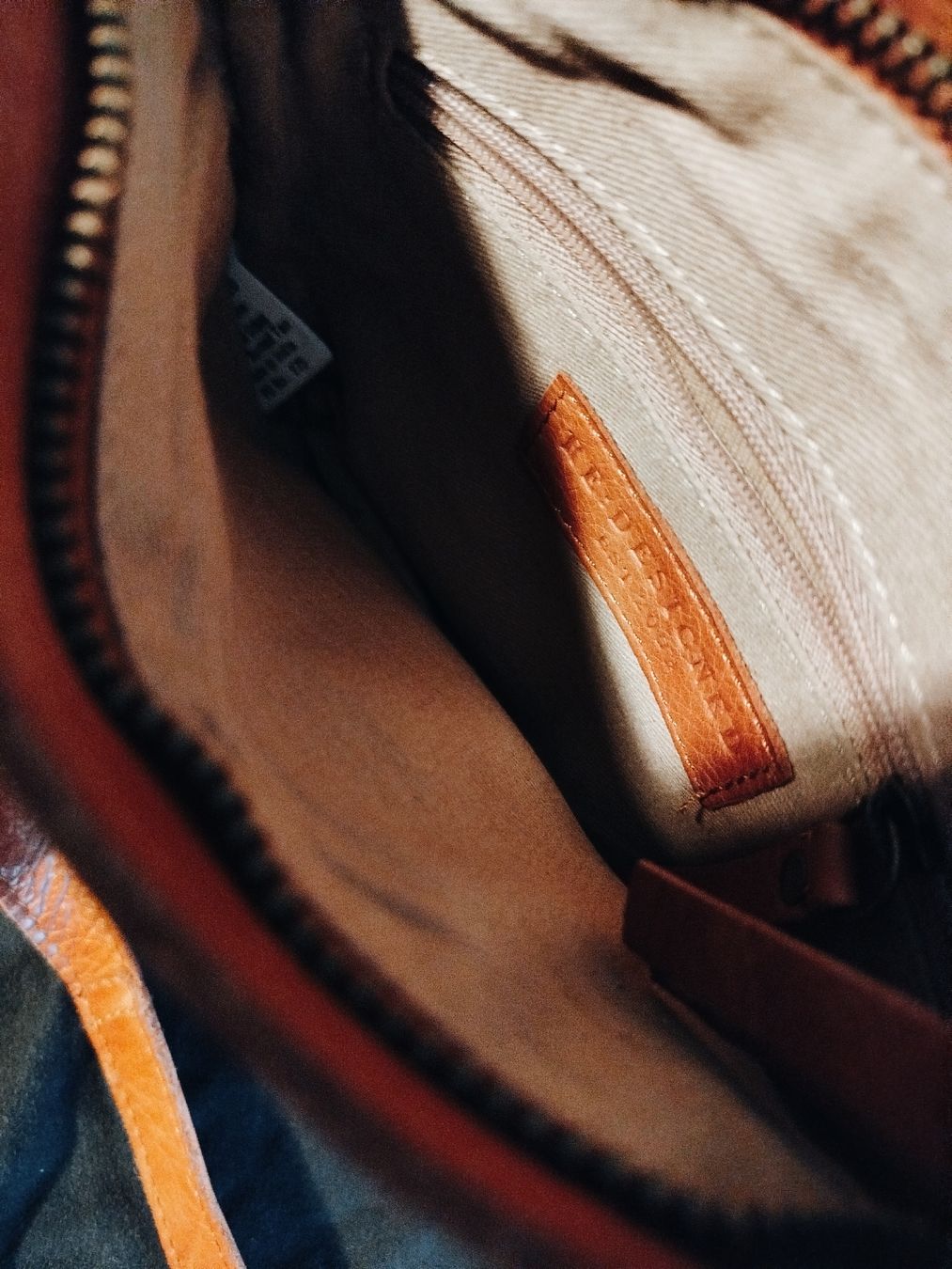 Borse da donna: sac en cuir couleur cognac  – Usato da Sonvilier venduto da lesW 4