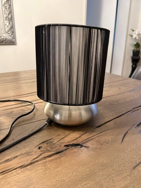 Conforama Lampade: Nachttischlampen – Usato da Bern venduto da gab_zx9f 2