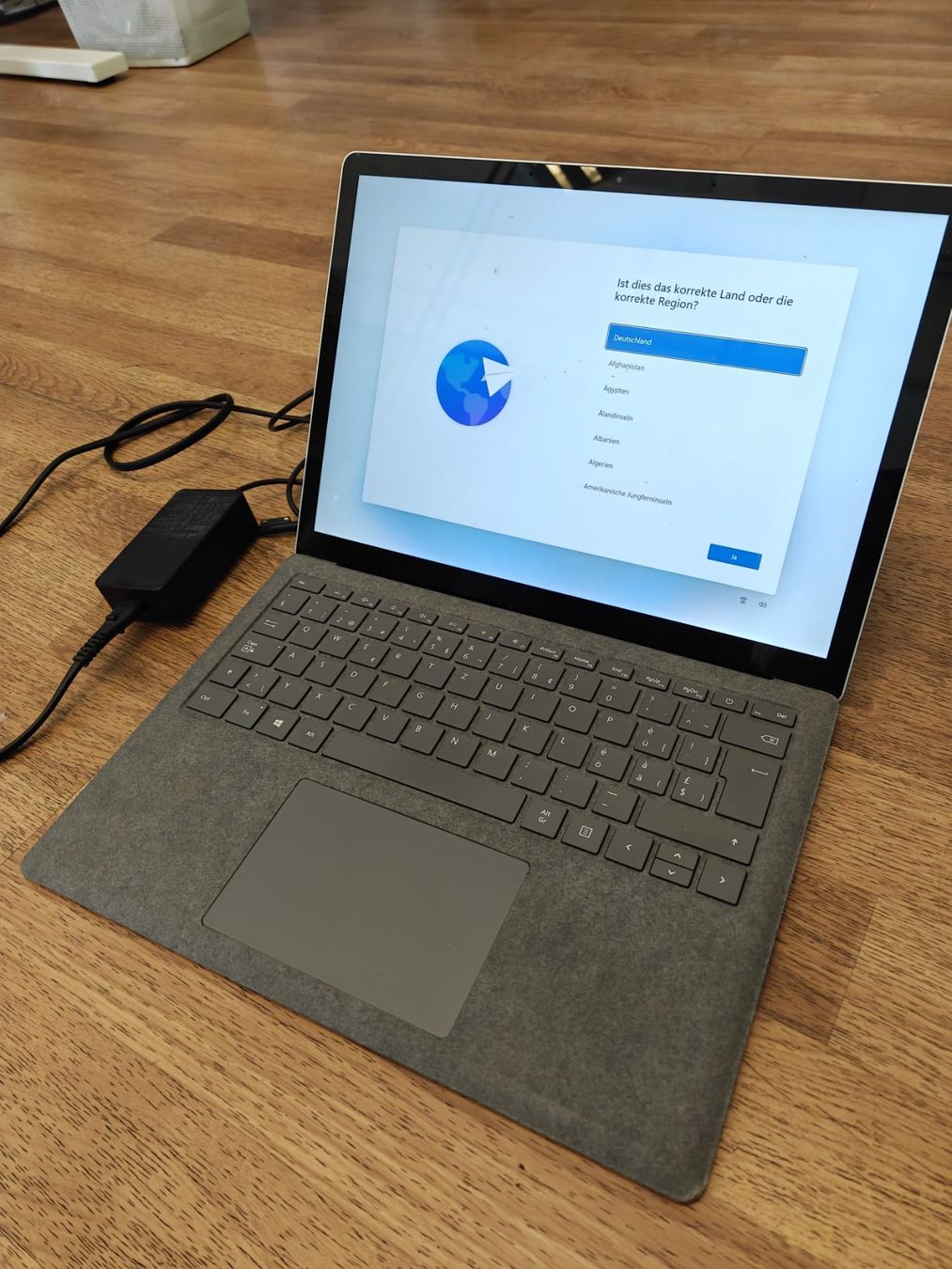 Microsoft Notebook: Microsoft Surface Laptop 1867 silber gebraucht – Usato da Wettingen venduto da Davidos17