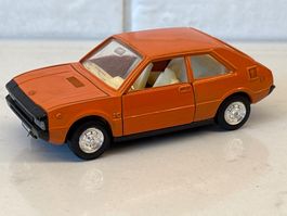 Voiture miniature Mira Seat 1200 Sport orange 1/43 bon état