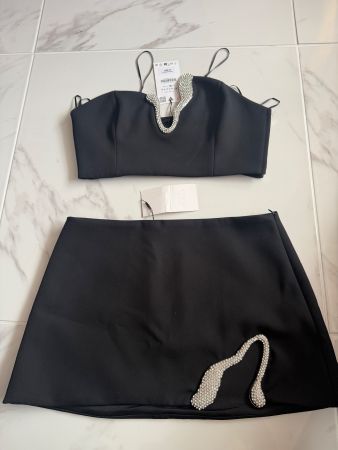 ZARA SCHWARZES ZWEI-TEILE-SET MIT STRASS GR M