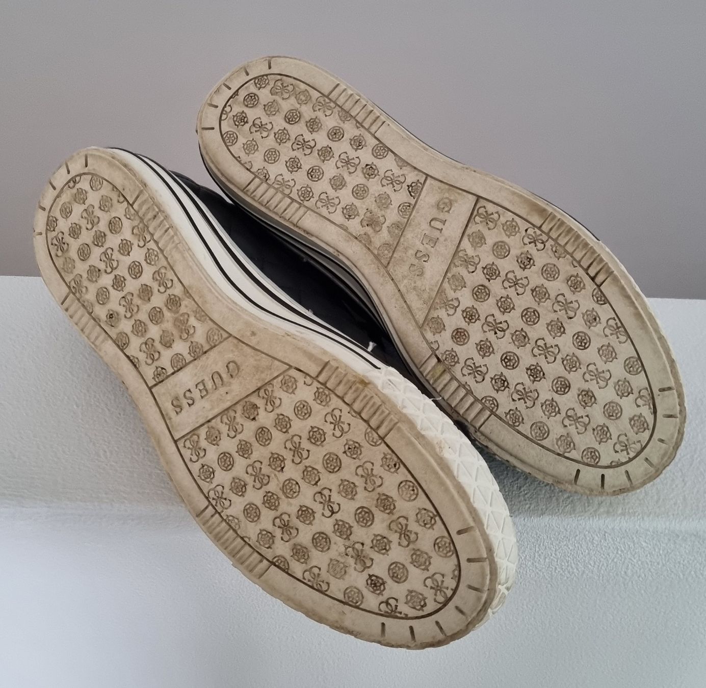 Guess Scarpe da donna: GUESS SNEAKERS – Usato da Thun venduto da surfbeach 2