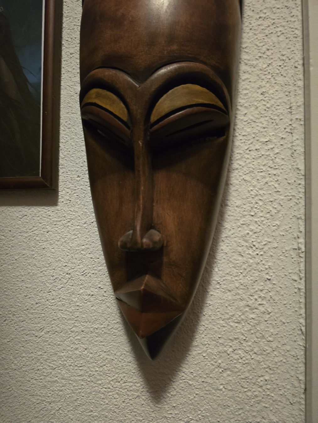 Internationale Kunst: Holzmaske aus Kenia. Schönes Deko‑Stück in gutem Zustand. – Gebraucht aus Untersiggenthal von JayRoguehand 1