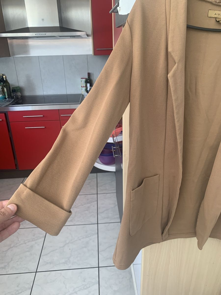 Jacken: Blazer brun taille 38 – Gebraucht aus Domdidier von qatar1973 1