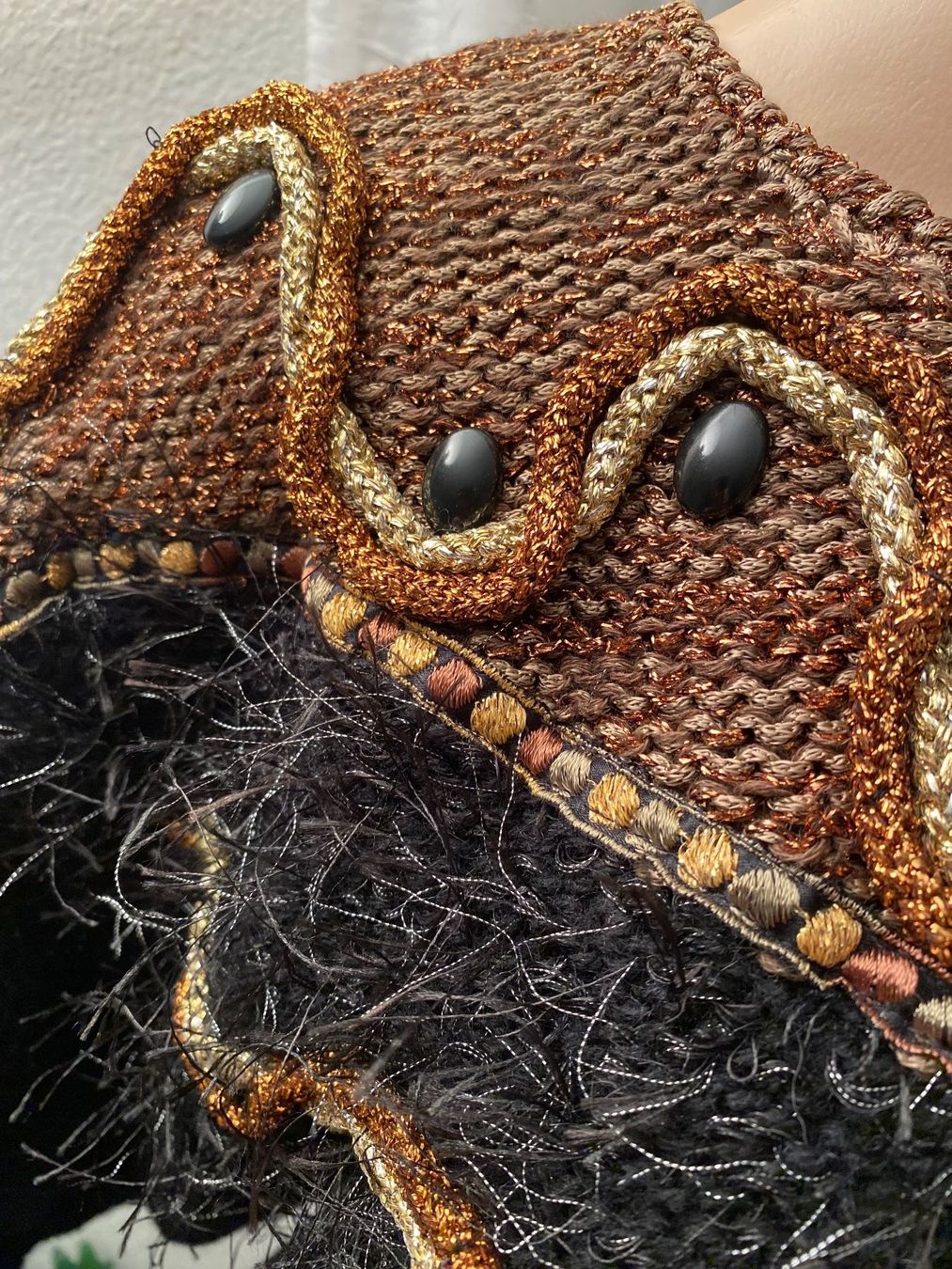 Maglioni & Felpe: Extravaganter edler Hand Made Strickpullover, Gr. 40 – Usato da Winkel venduto da ferrari2022 2