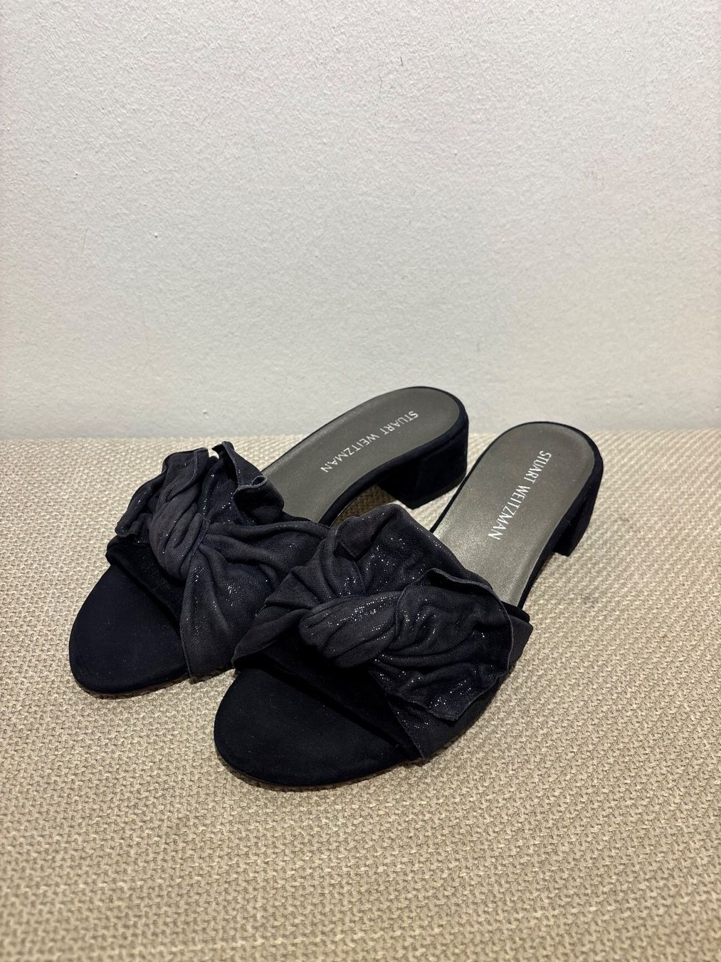 Stuart Weitzman Scarpe da donna: Stuart Weitzman Mules marine Gr. 40 – Usato da Bottmingen venduto da ana_5hrv