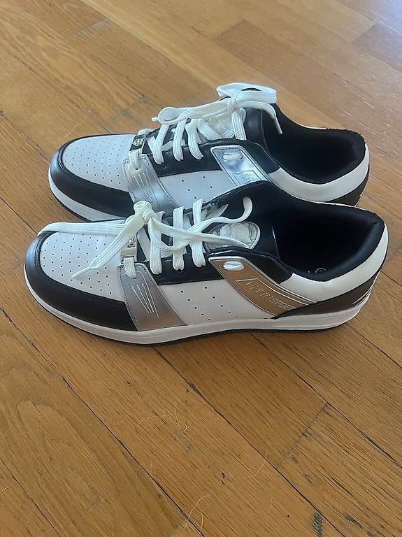 Herrenschuhe: Sneaker weiss Gr 43 – Gebraucht aus Regensdorf von Kunst02