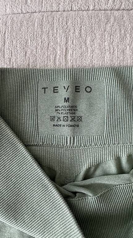 Leggings: Teveo Seamless Scrunch Leggins – Usato da Waltenschwil venduto da shelly_m 1