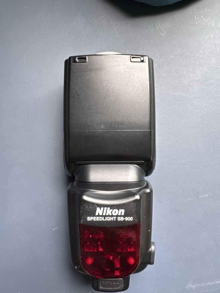 Nikon Blitze: Nikon Speedlight SB-900 – Gebraucht aus lausen von GiantBarbarossa 2