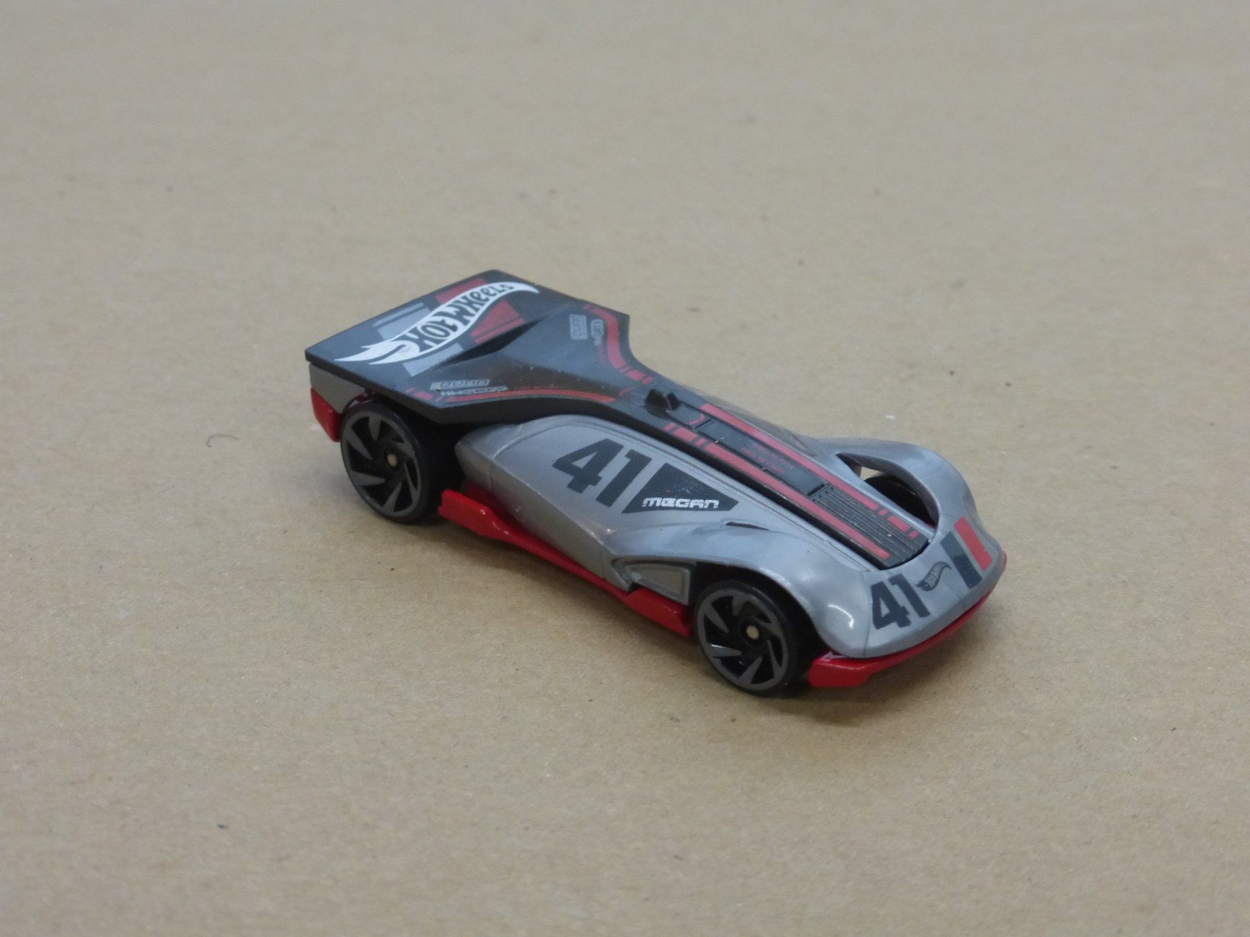 Giocattoli: Hot Wheels Auto Rollin Solo grau rot – Usato da Gempen venduto da Smokie72 1