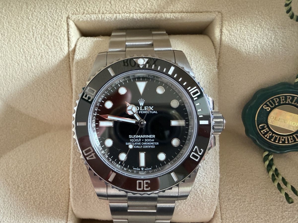 Rolex Orologi: Rolex Submariner 2023 – Usato da Lengnau BE venduto da User183719 2