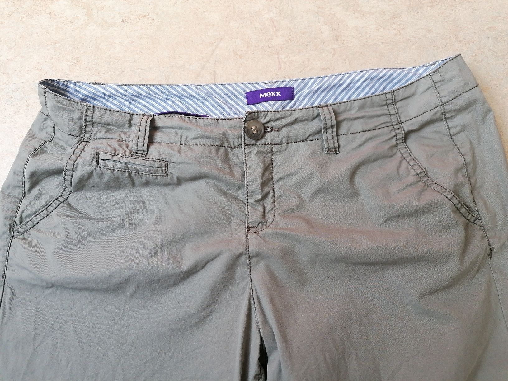 Mexx Pantaloni: MEXX Damen Chino Hose grau Gr. 40 – Usato da Klingnau venduto da vollmond36 2