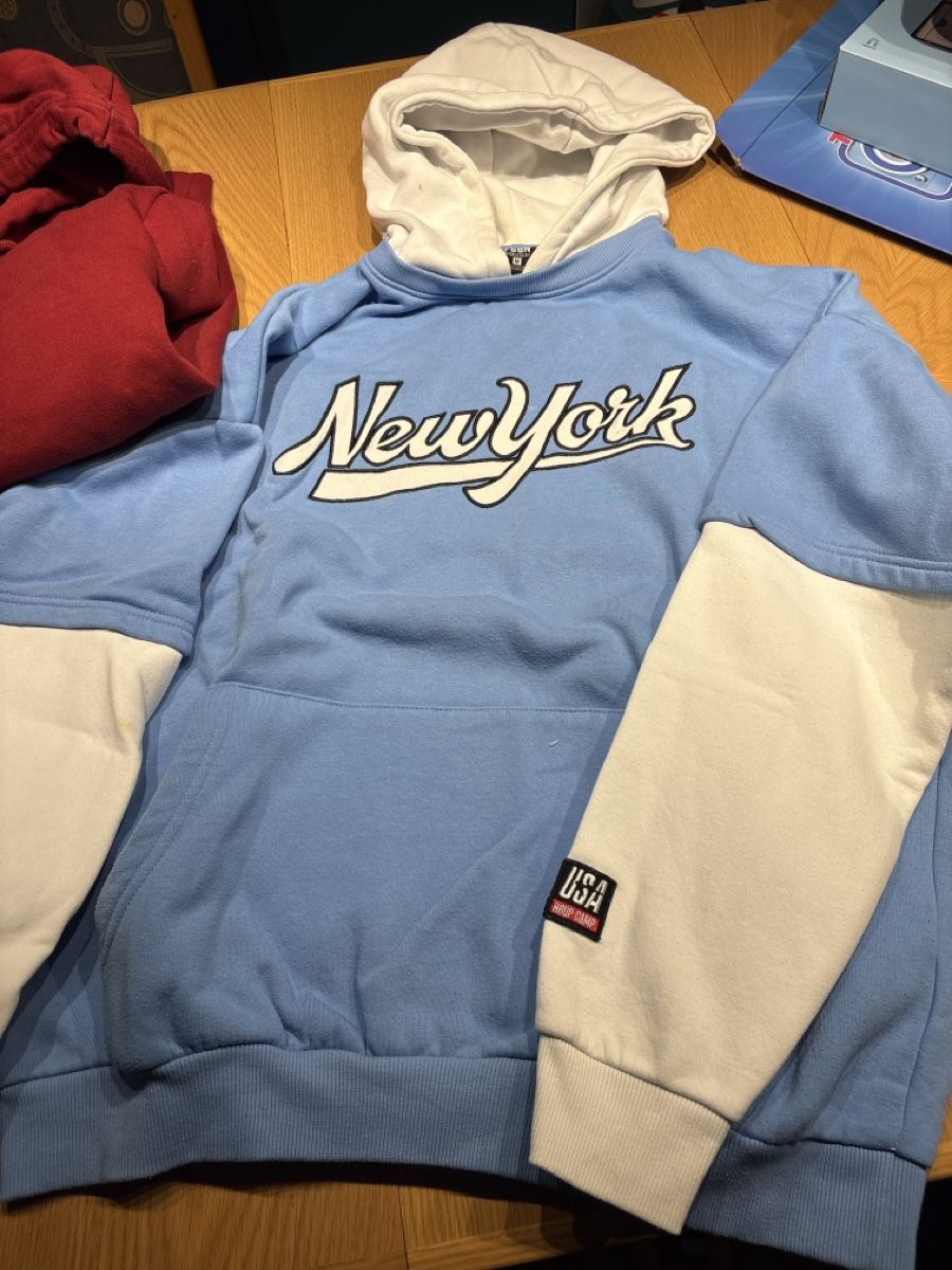 Maglioni & Felpe: Hoodies Grösse M – Usato da Staffelbach venduto da Cherry4 4