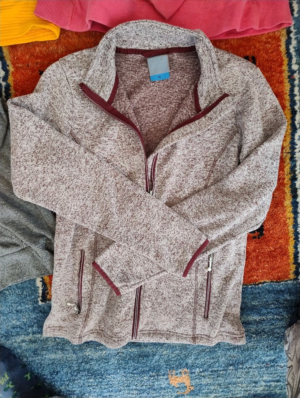 Lotti di vestiti: 4er Set Damen Pullover diverse Marken Grösse L – Usato da Kirchberg BE venduto da lau_ksj5 1
