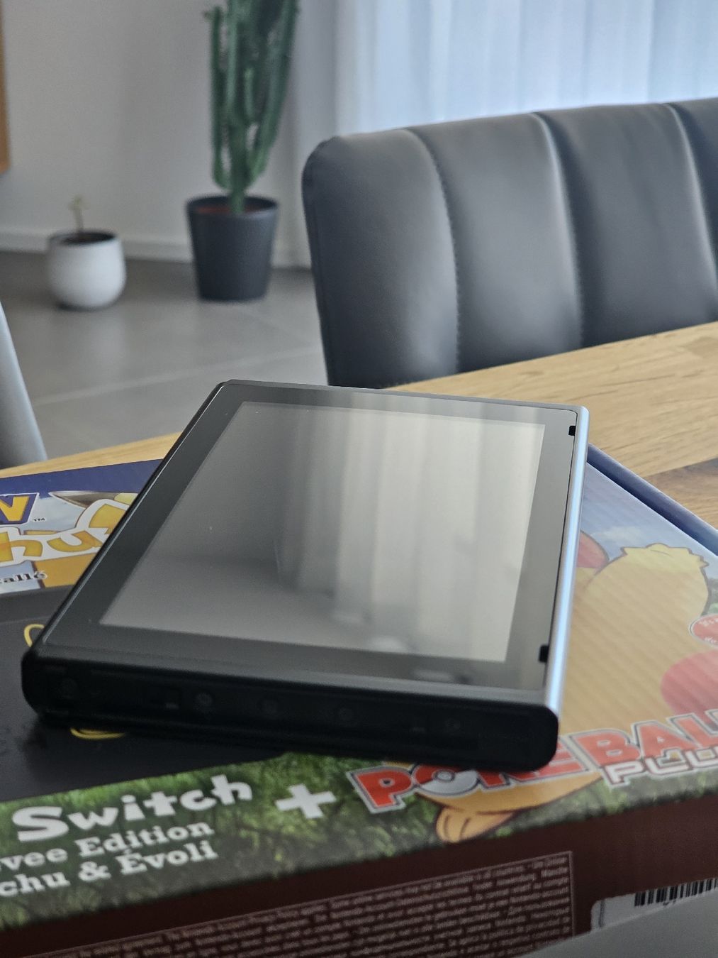 Nintendo Konsolen: Nintendo Switch Pokémon Pikachu Evoli Limited Edition  – Neu (gemäss Beschreibung) aus Bubendorf von SecretCollectors 5
