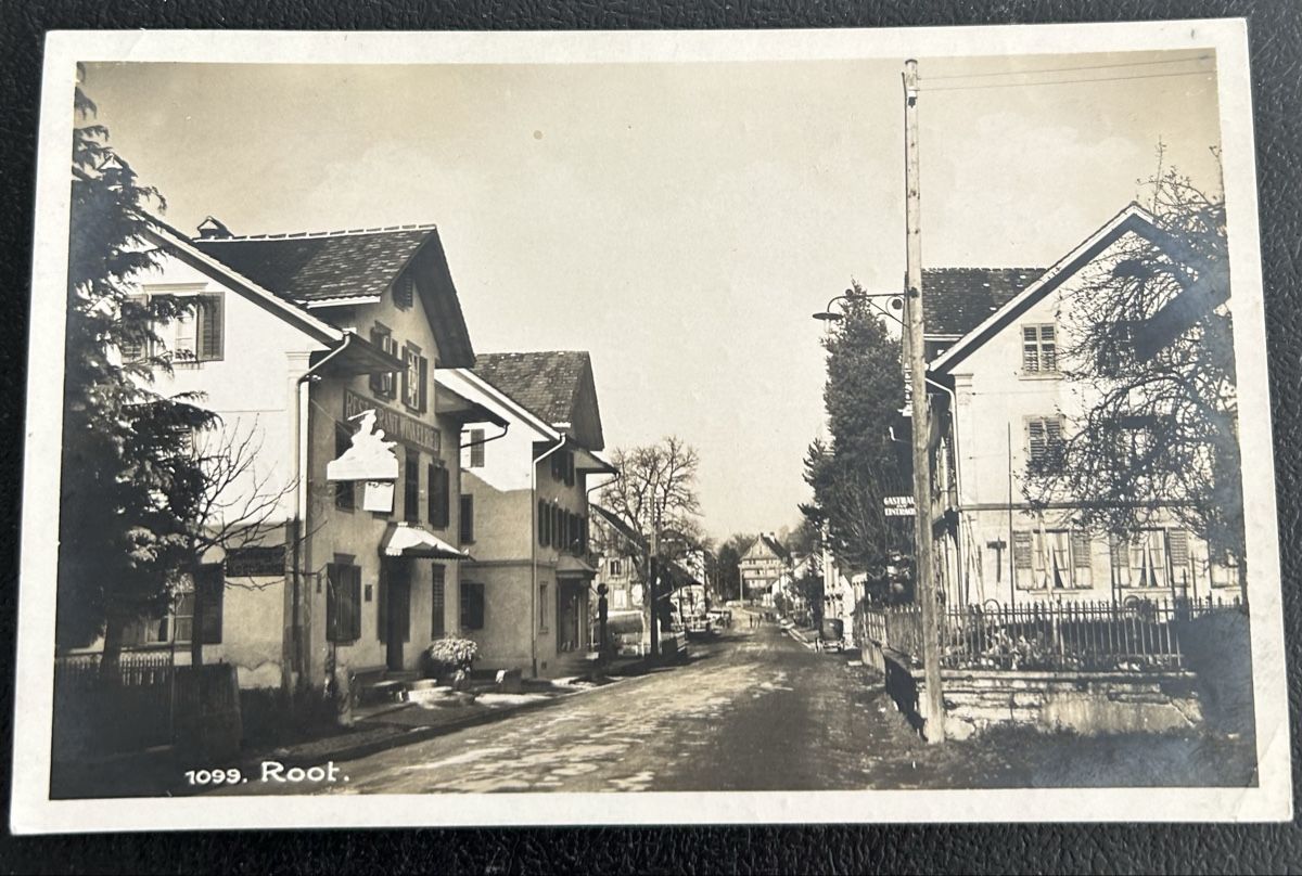 Cartoline postali: Fotokarte Root Strassenpartie  – Usato da Horw venduto da Tellbub
