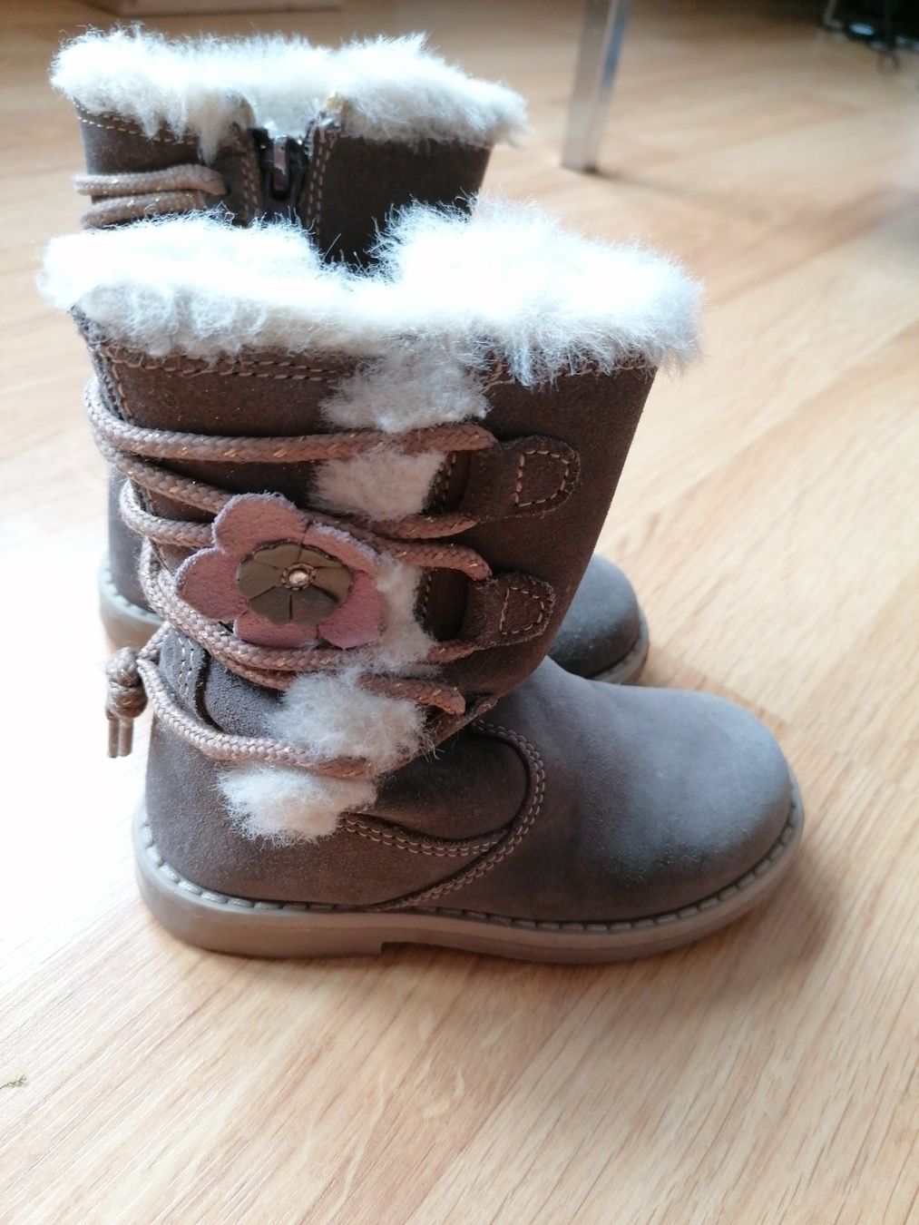 Scarpe per ragazze: Stiefel gr 24/25 – Usato da Büttikon AG venduto da Amineah 1