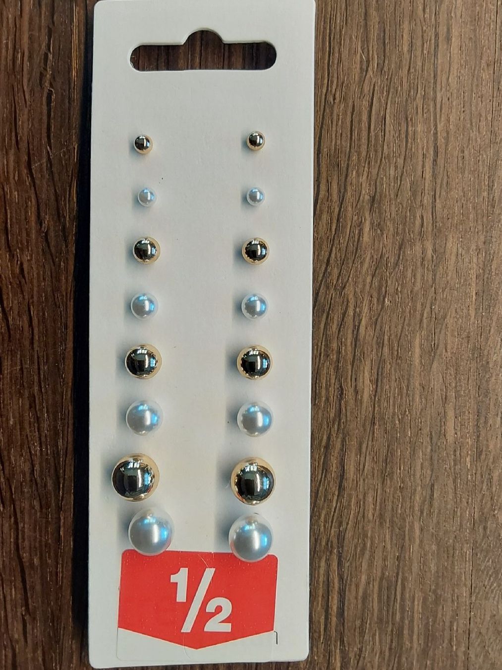 Ohrringe & -stecker: 8 Paar Ohrstecker Migros neu – Neu und originalverpackt aus Köniz von scopello12