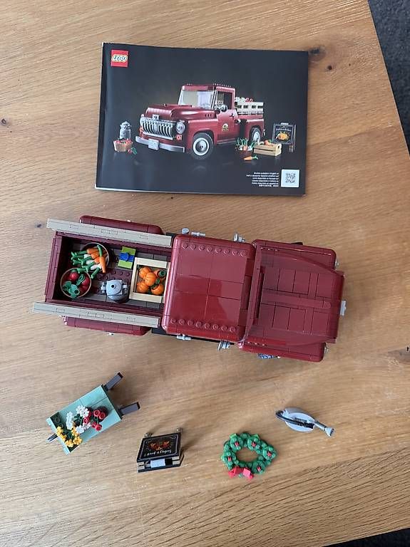 Kit di costruzioni: LEGO Pickup Truck 10290 – Usato da Solothurn venduto da Juliasju 2