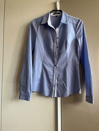 Damen Bluse Esprit, hellblau, Gr. 32, Top Zustand!