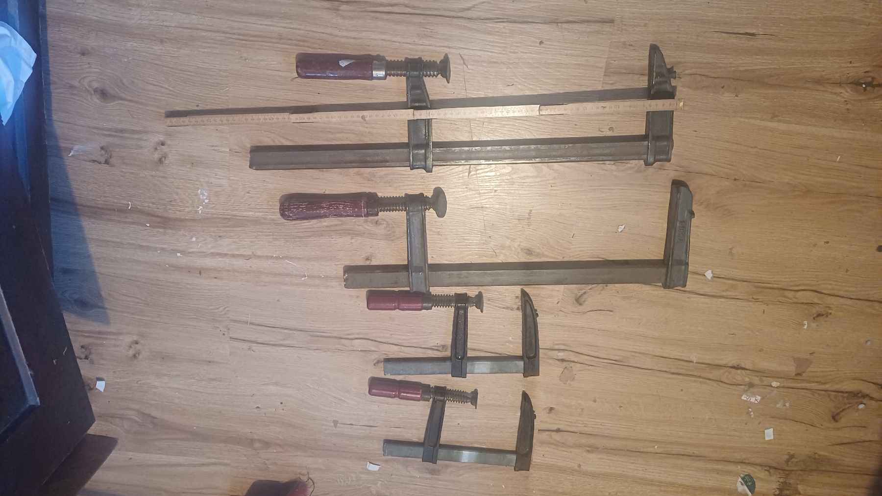 Bessey Tutti gli attrezzi: 4 Alte Schraubzwingen – Usato da Flawil venduto da Naphtali 1