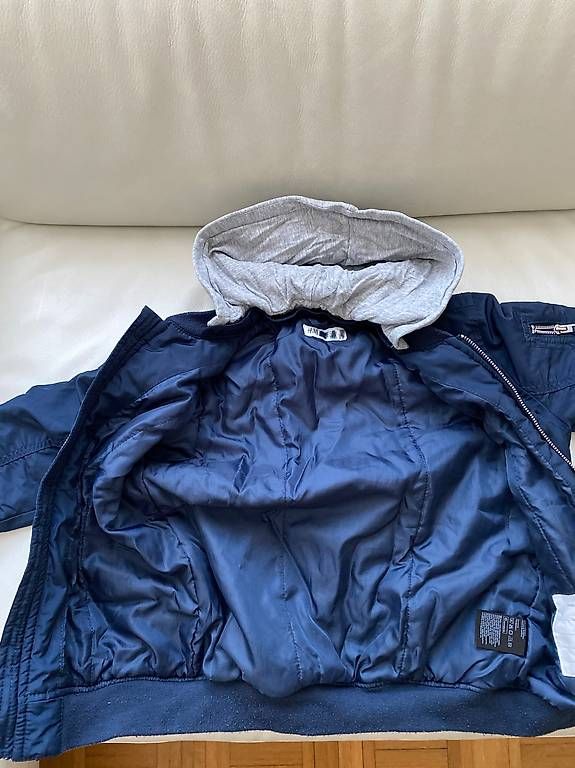 Jacken & Mäntel: Veste bomber H&M garçon 122-128 – Gebraucht aus Genève von Fencer3_914 1