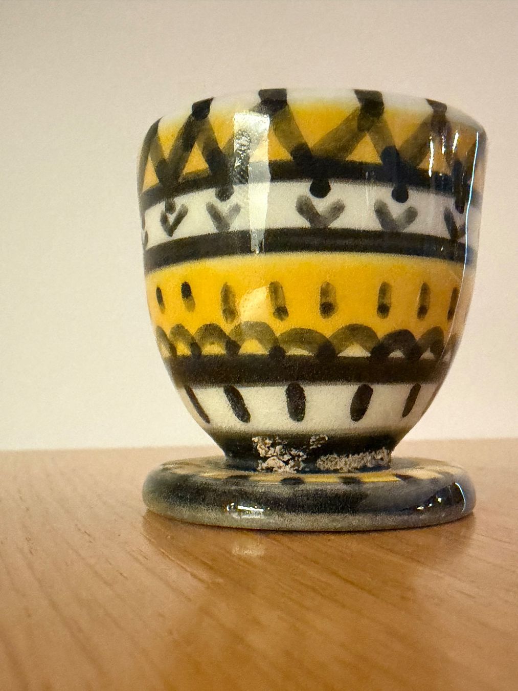 Altre Stoviglie: Handbemalter Keramik Eierbecher – Vintage – Usato da Basel venduto da Rouge. 4