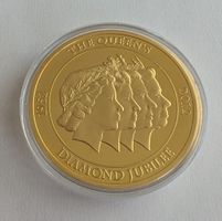 Vergoldete Münze Queen mit Edelstein - 1953
