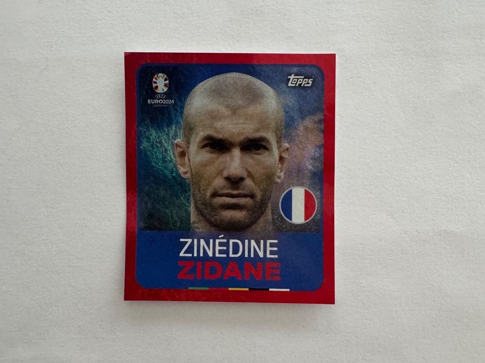 Sticker of Zinédine Zidane EURO Legends France LEG 8 Topps