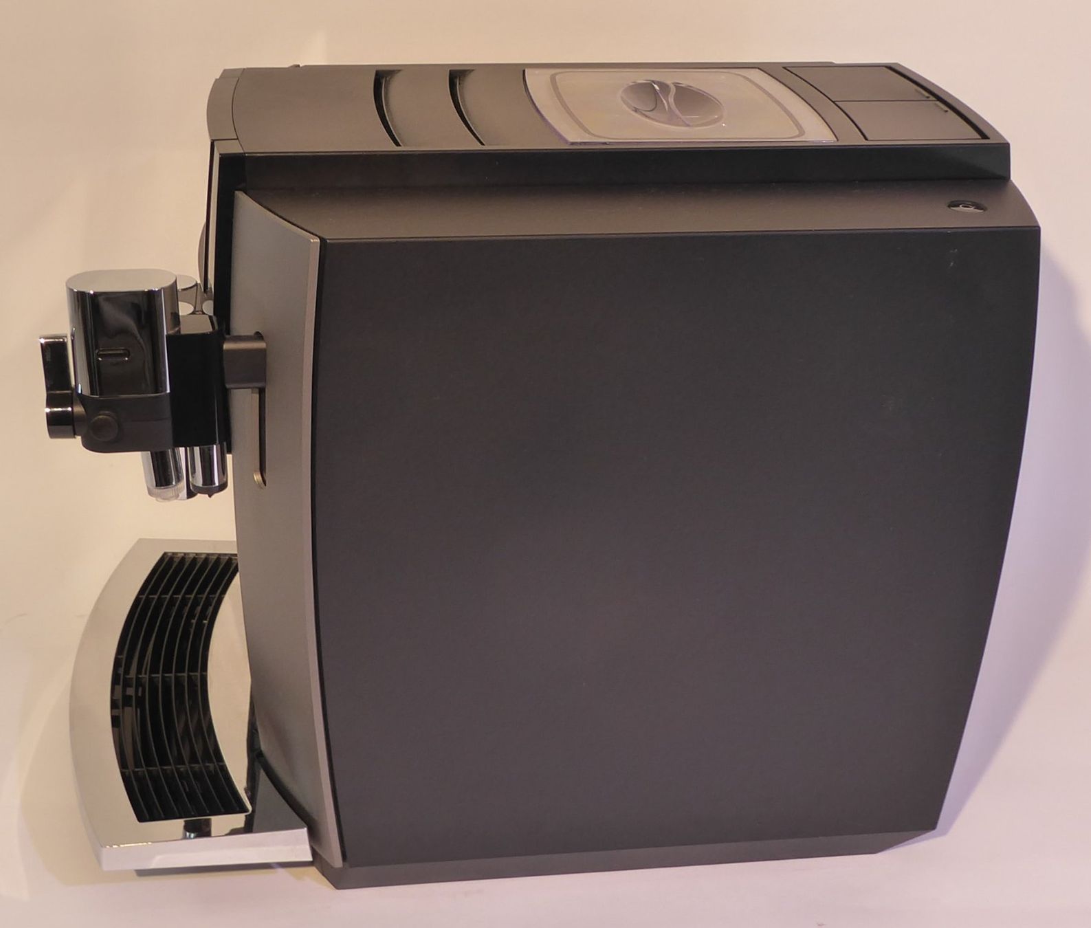 Jura Macchine per caffè & Macchine per espresso: Jura E 8 Kaffeemaschine voll Automat – Usato da Bern venduto da blaukreuz-brocki_BE 5